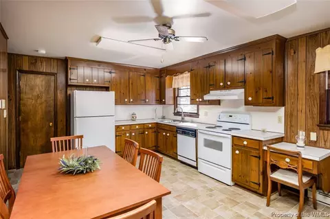 2482 Hickory Fork Rd, Gloucester, VA 23061 photo 14