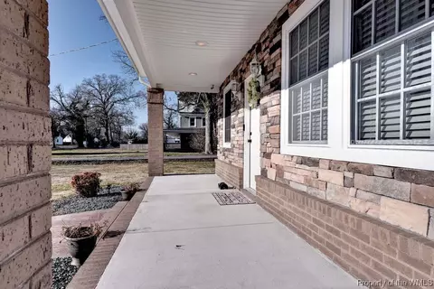2713 Shell Rd, Hampton, VA 23661 photo 3