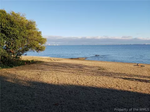 4022 Chesapeake Ave, Hampton, VA 23669 photo 11