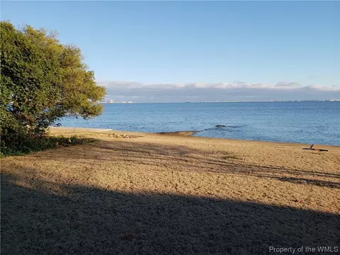4022 Chesapeake Ave, Hampton, VA 23669 photo 11