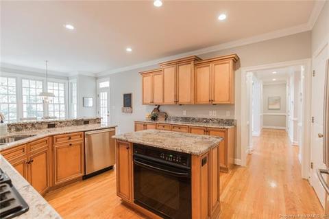 8 Hague Close, Williamsburg, VA 23185 photo 22