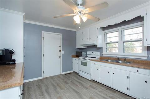 106 Raymond Dr, Hampton, VA 23666 photo 12