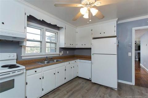 106 Raymond Dr, Hampton, VA 23666 photo 11