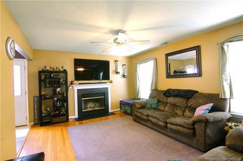 305 Watson Dr, Williamsburg, VA 23188 photo 2