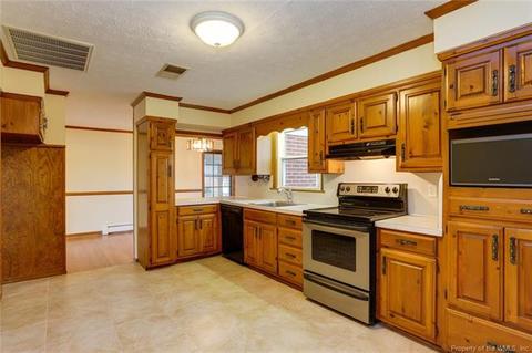 60 Wheatland Dr, Hampton, VA 23666 photo 6