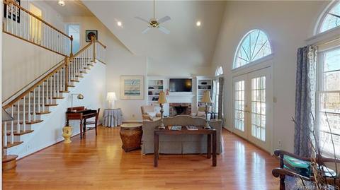 2 Whitaker Ct, Williamsburg, VA 23188 photo 4