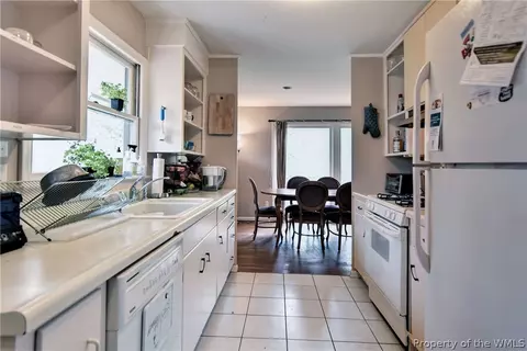 312 Cary St, Williamsburg, VA 23185 photo 11
