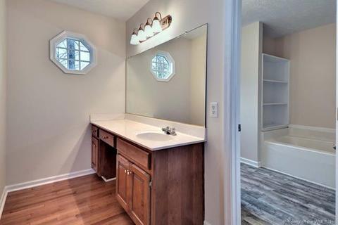 301 Cove Ct, Lanexa, VA 23089 photo 17