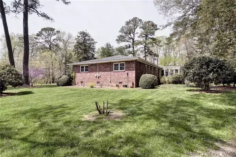 272 E Queens Dr, Williamsburg, VA 23185 photo 34