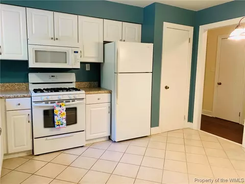 1184 Jamestown Rd #25, Williamsburg, VA 23185 photo 11