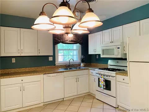 1184 Jamestown Rd #25, Williamsburg, VA 23185 photo 9