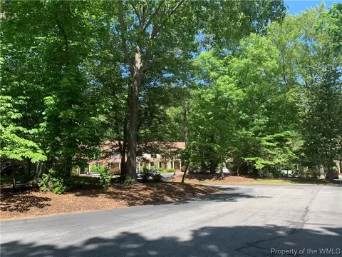 1184 Jamestown Rd #25, Williamsburg, VA 23185 photo 28