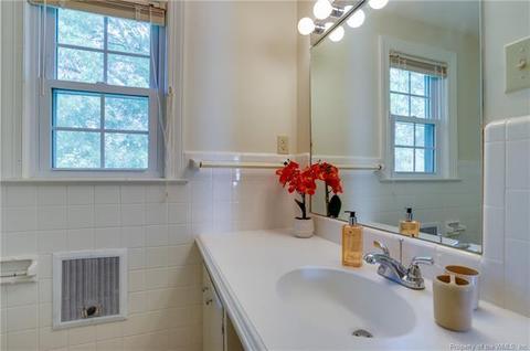 Undisclosed, Hampton, VA 23669 photo 35