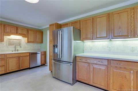 Undisclosed, Hampton, VA 23669 photo 14