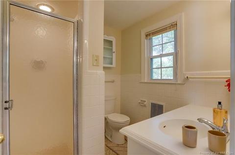 Undisclosed, Hampton, VA 23669 photo 34