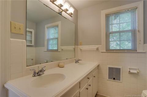 Undisclosed, Hampton, VA 23669 photo 42