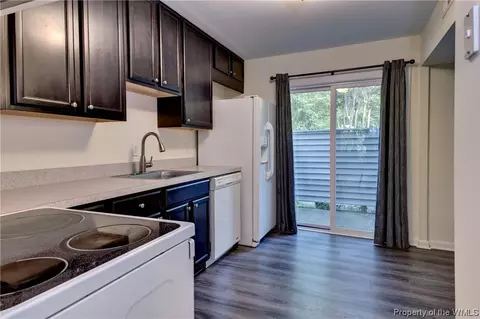 69 Summer E, Williamsburg, VA 23188 photo 9