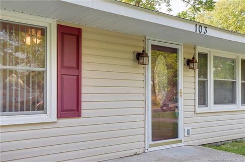 103 Tucker Ln, Hampton, VA 23669 photo 4