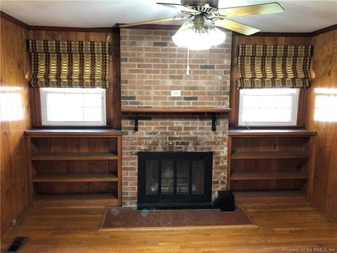 305 Sea Breeze Ct, Hampton, VA 23669 photo 5