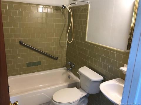 305 Sea Breeze Ct, Hampton, VA 23669 photo 13