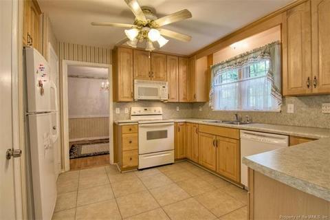 228 Chickamauga Pike, Hampton, VA 23669 photo 3