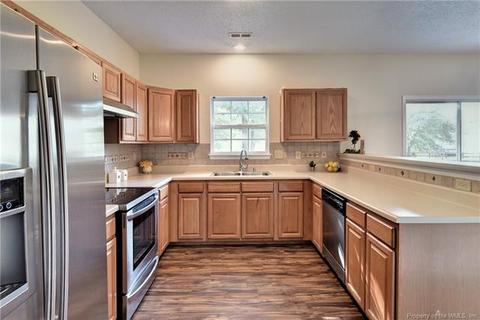 5108 Benjamin Ct, Williamsburg, VA 23188 photo 12