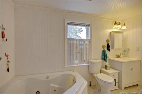 6815 Riverview Park Cir, Gloucester, VA 23061 photo 21