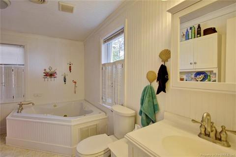 6815 Riverview Park Cir, Gloucester, VA 23061 photo 20