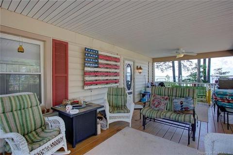 6815 Riverview Park Cir, Gloucester, VA 23061 photo 3