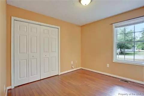911 Riverside Dr, Lanexa, VA 23089 photo 6