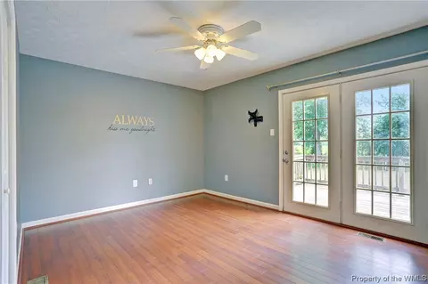 911 Riverside Dr, Lanexa, VA 23089 photo 10