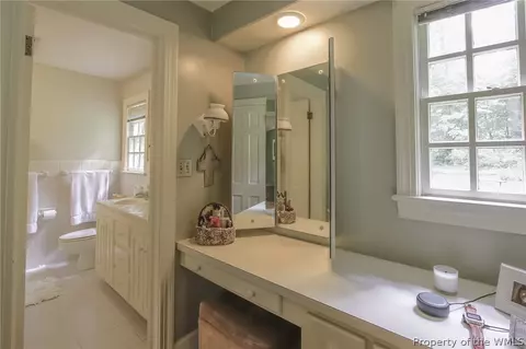 286 E Queens Dr, Williamsburg, VA 23185 photo 17