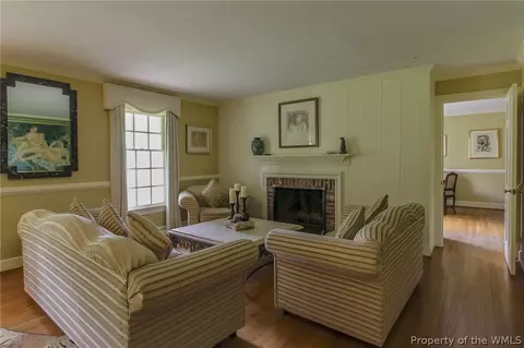 286 E Queens Dr, Williamsburg, VA 23185 photo 4