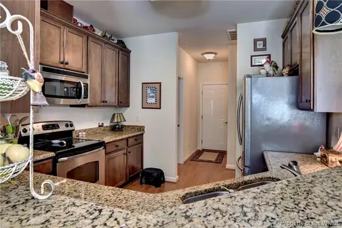2001 Rustads Cir, Williamsburg, VA 23188 photo 9
