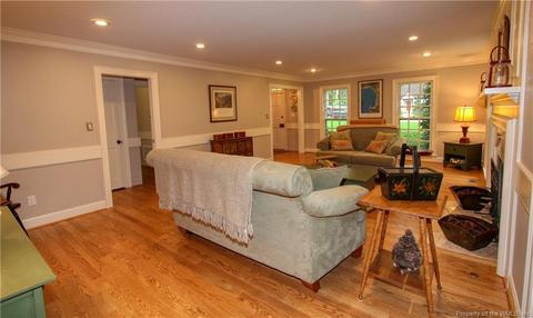 10 Hampton Ky, Williamsburg, VA 23185 photo 5