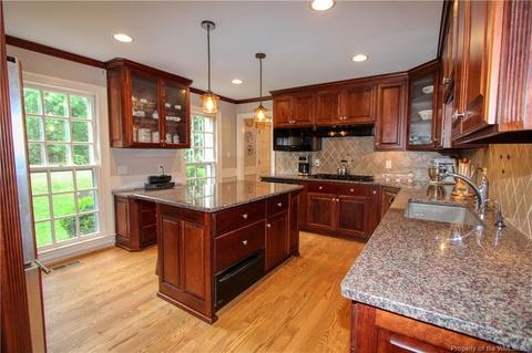 10 Hampton Ky, Williamsburg, VA 23185 photo 6