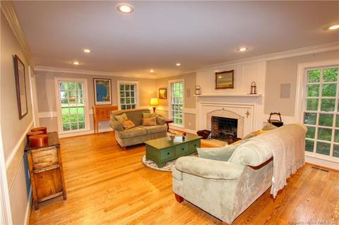 10 Hampton Ky, Williamsburg, VA 23185 photo 4