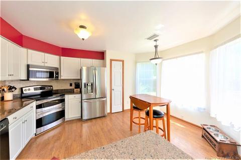 4 Holloway Dr, Hampton, VA 23666 photo 12