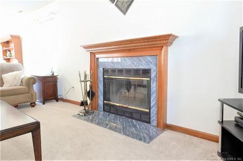 4 Holloway Dr, Hampton, VA 23666 photo 6