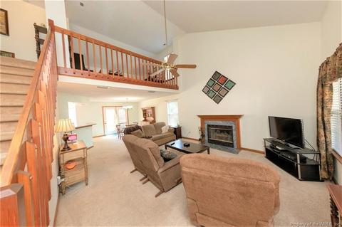 4 Holloway Dr, Hampton, VA 23666 photo 4