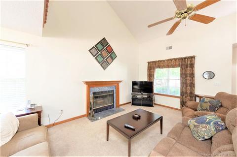 4 Holloway Dr, Hampton, VA 23666 photo 8