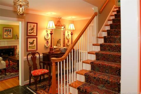 298 E Queens Dr, Williamsburg, VA 23185 photo 5
