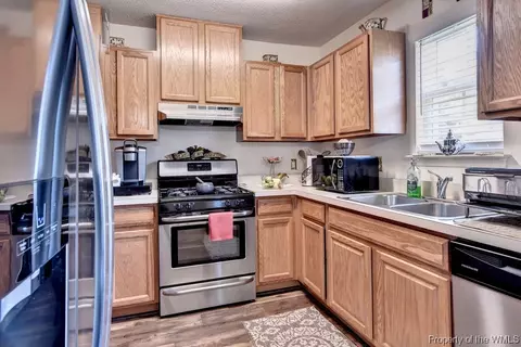 105 Bailey Dr, Williamsburg, VA 23188 photo 13