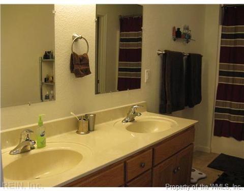 14 Victor St, Hampton, VA 23669 photo 8