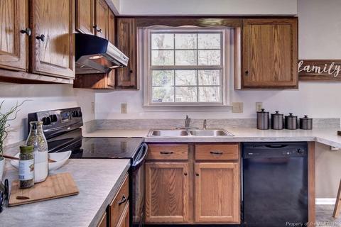 809 Lantern Pl, Williamsburg, VA 23185 photo 8