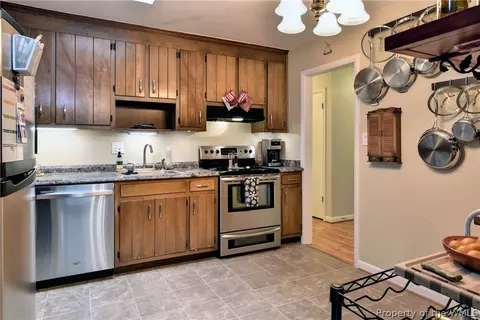 106 Fall E, Williamsburg, VA 23188 photo 11