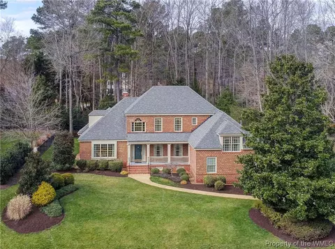 409 Yorkshire Dr, Williamsburg, VA 23185 photo 2