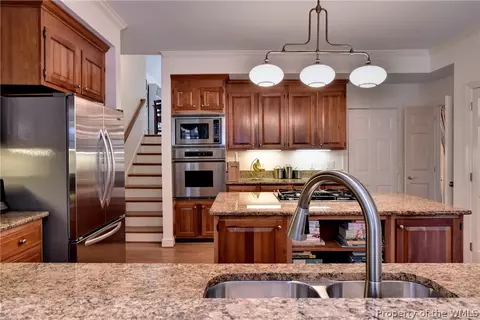 409 Yorkshire Dr, Williamsburg, VA 23185 photo 24