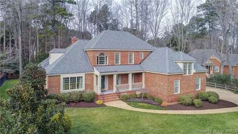 409 Yorkshire Dr, Williamsburg, VA 23185 photo 3