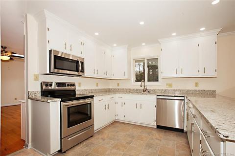 105 Bowstring Dr, Williamsburg, VA 23185 photo 13